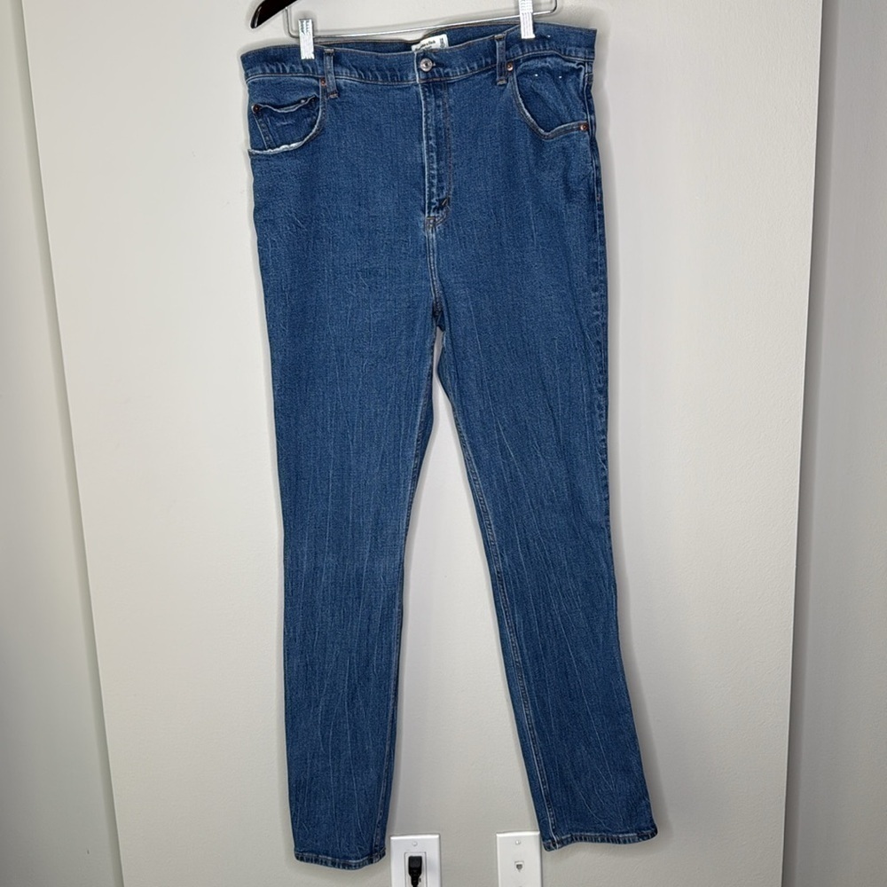 Abercrombie & Fitch 90's Slim Straight Ultra High Rise Jean Women's 34/18 Long